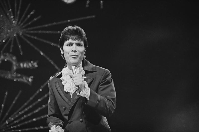 Cliff had to say 'Congratulations' The festival of controversies, How many can you recall?, The shadow of Franco over Spain's Eurovision victory, Cliff had to say 'Congratulations', The controversy of the four-all tie in 1969, Others refused to come back the next year, Eurovision and the Carnation Revolution, Pinochet and Eurovision, Jordan, Israel, Belgium, The flags of the PingPong group, Lebanon's near-debut in 2005, The youngest winner in the festival's history, Dana International, Police persecution for voting for Armenia, Dangerous wordplay, The kiss between Krista Siegfrids and one of her dancers, Boos for Russia, The story of '1944', The debts of Romanian public television, Ukraine refused to participate in 2019 in protest against Russia's annexation of Crimea, Iceland smuggled a flag into the Green Room, Another (slightly less) controversial gesture, What happened to the 2022 elections?, Protests against Israel's actions in Palestine