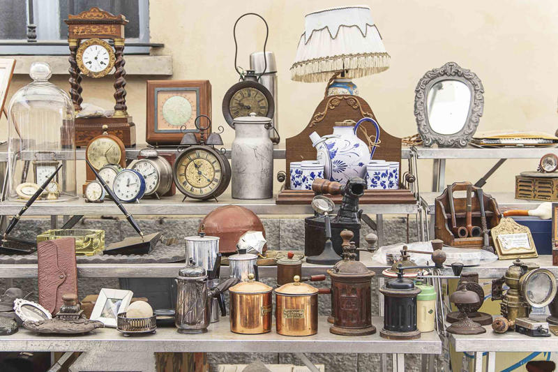 Original Lennox Spice Village Houses, 6-Piece Le Creuset Set, KitchenAid Stand Mixers, Original Artwork, Apothecary Cabinet, Vintage Tinsel Christmas Tree, Griswold Cast Iron Skillet, Stained Glass Lamp Shade, A Genuine Louis Vuitton Trunk