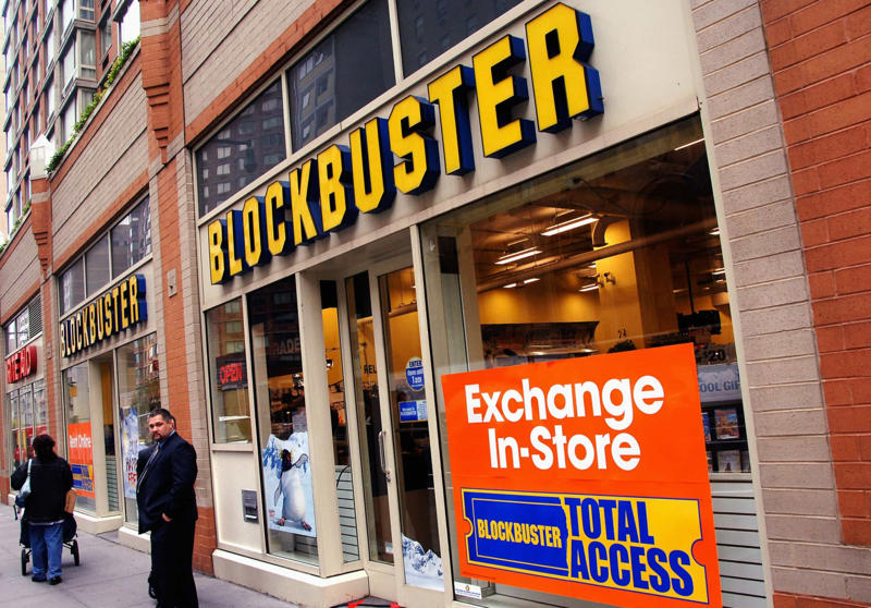 Blockbuster and Netflix MySpace and Facebook, Real Network and the MP3 player, Blockbuster and Netflix, Excite and Google, J.K. Rowling and publishers, Ross Perot and Microsoft, Digital Research and IBM, Xerox and the PC, Atari and Apple, Hewlett-Packard and the computer, Kodak and the digital camera, Decca Records and The Beatles, Western Union and the telephone