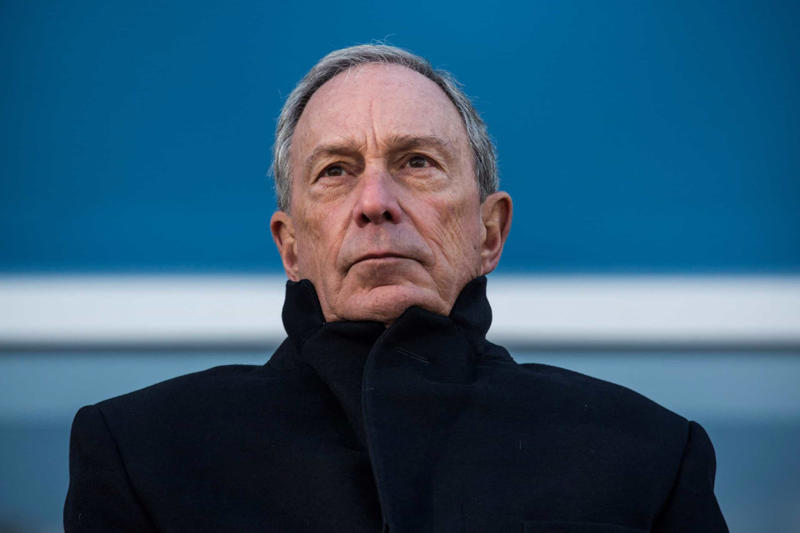 Gene Hackman, Anderson Cooper, Nigella Lawson, Gordon Ramsay, Elton John, Simon Cowell, Ashton Kutcher and Mila Kunis, Andrew Lloyd Weber, George Lucas, Daniel Craig, MacKenzie Bezos, Larry Page, Michael Bloomberg, Mark Zuckerberg, Warren Buffett, Bill Gates