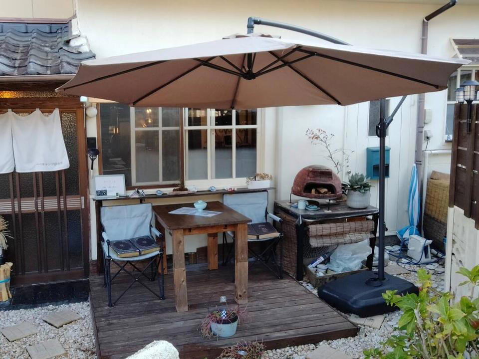 アパートメントにする？ いや、空き家がいい, ほとんどの作業は自分たちでやったが、もう二度とやりたくない, 大きさも場所も最適, パンデミックによる規制が緩和されてから、業績が回復, 安い廃屋といえども、最終的には予想以上にお金がかかることも
