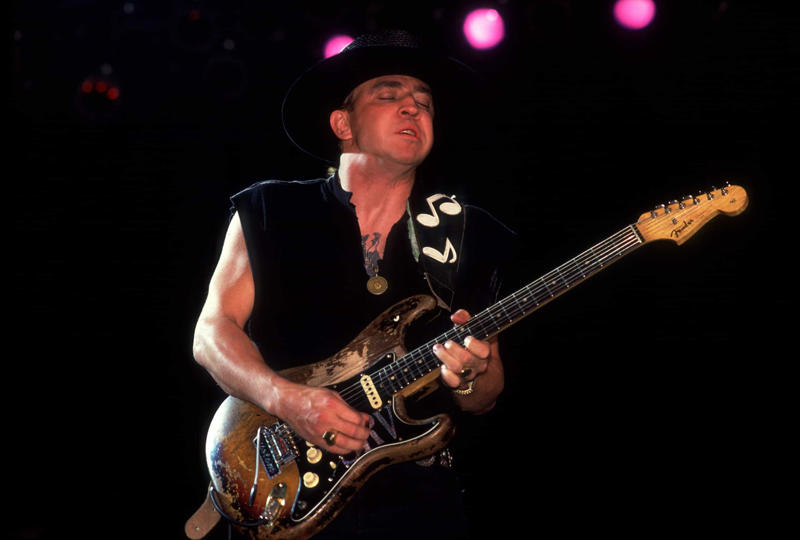 Stevie Ray Vaughn (1954–1990) Jeff Beck (1944 - 2023), Jimi Hendrix (1942–1970), Eric Clapton, Brian May, Angus Young, Keith Richards, Frank Zappa (1940–1993), Prince (1958–2016), B.B. King (1925–2015), Duane Allman (1946–1971), David Gilmour, Stevie Ray Vaughn (1954–1990), Hank Marvin, Robert Fripp, Joe Satriani