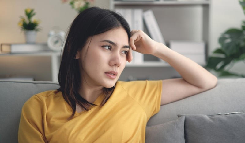 "It's not that bad.", "You should just... (insert advice).", "Just relax.", "It's all in your head.", "You're overreacting.", "You're too sensitive.", "I know how you feel.", "You're not the only one with problems.", "Just snap out of it.", "You're not trying hard enough.", "You're just lazy.", “Did I do something wrong?”, "Just distract yourself with (a drink, a TV show, a videogame)"