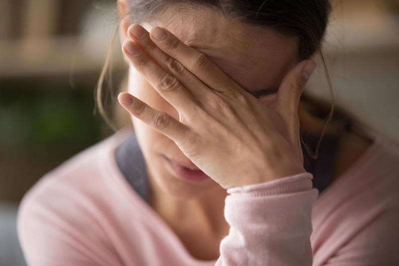 "It's not that bad.", "You should just... (insert advice).", "Just relax.", "It's all in your head.", "You're overreacting.", "You're too sensitive.", "I know how you feel.", "You're not the only one with problems.", "Just snap out of it.", "You're not trying hard enough.", "You're just lazy.", “Did I do something wrong?”, "Just distract yourself with (a drink, a TV show, a videogame)"