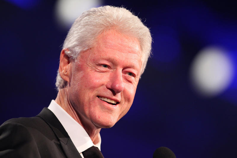 Bill Clinton Jamie Foxx, Nelson Mandela, John Lennon, Steve Jobs, Eric Clapton, Kelly Preston, Frances McDormand, Sarah McLachlan, Ray Liotta, Skrillex, Ric Flair, Marilyn Monroe, Nicole "Snooki" Polizzi, Bill Clinton, Lance Armstrong