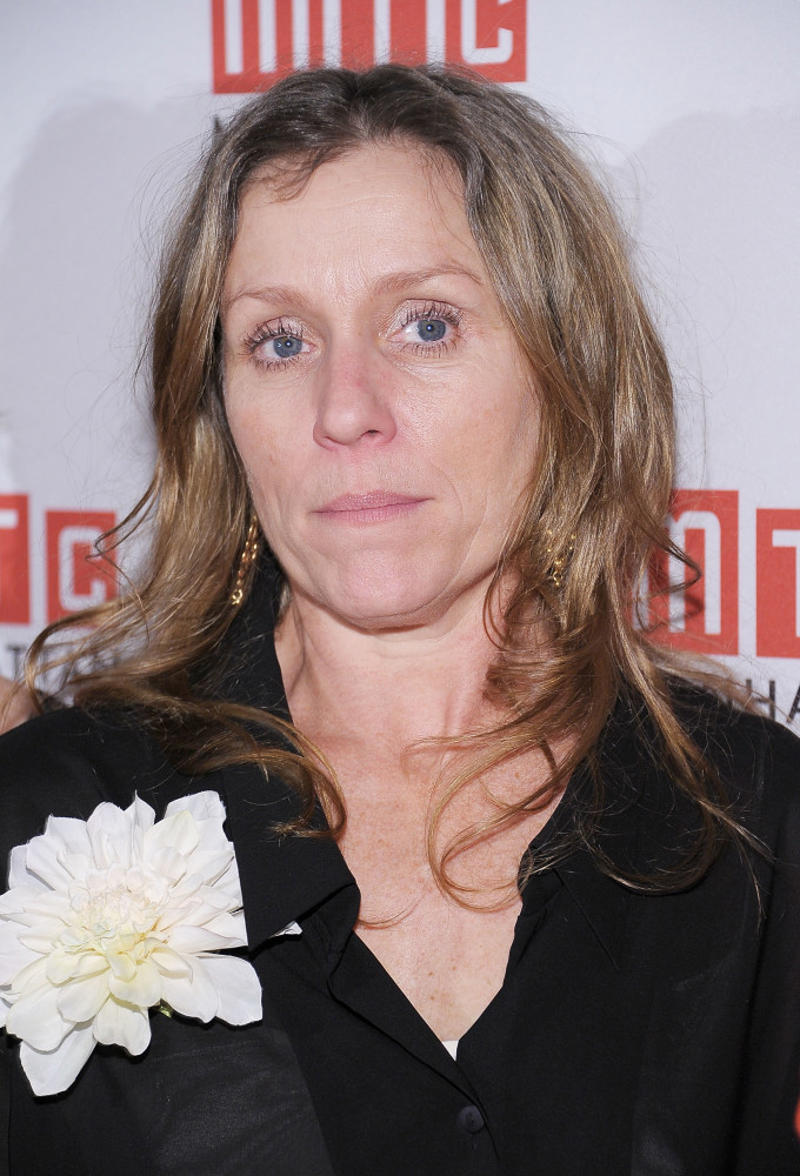Frances McDormand Jamie Foxx, Nelson Mandela, John Lennon, Steve Jobs, Eric Clapton, Kelly Preston, Frances McDormand, Sarah McLachlan, Ray Liotta, Skrillex, Ric Flair, Marilyn Monroe, Nicole "Snooki" Polizzi, Bill Clinton, Lance Armstrong