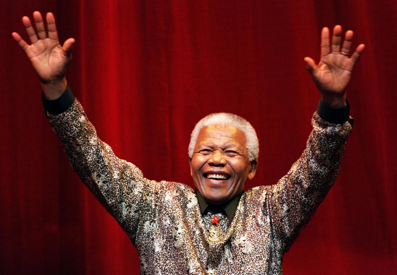 Nelson Mandela Jamie Foxx, Nelson Mandela, John Lennon, Steve Jobs, Eric Clapton, Kelly Preston, Frances McDormand, Sarah McLachlan, Ray Liotta, Skrillex, Ric Flair, Marilyn Monroe, Nicole "Snooki" Polizzi, Bill Clinton, Lance Armstrong