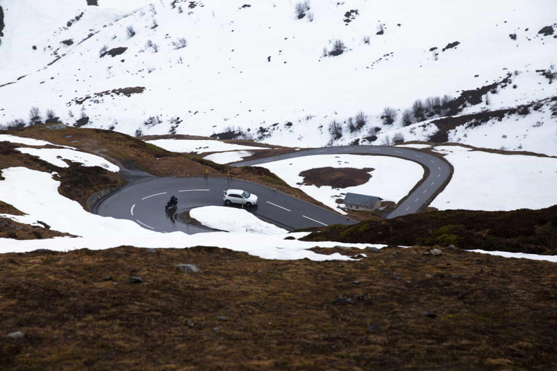 Milford Road, New Zealand, Overseas Highway, Florida, Guoliang Tunnel Road, China, A82, Scotland, The Transfagarasan, Romania, Rohtang Pass, India, Oberalp Pass, Switzerland, The Golden Road to Samarkand, Uzbekistan, Big Sur, California, Stelvio Pass, Italy, Scenic Byway, Arizona, Touge Roads, Japan, Jebel Hafeet Mountain Road, Abu Dhabi, Nurburgring Nordschleife, Germany