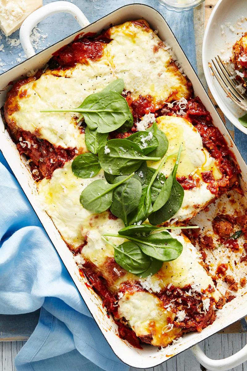 Gluten-free Mediterranean stuffed capsicums , Cheesy taco pasta , How do you fry mince?, How long should you cook mince for?, Can you put hot mince straight in the fridge?, How long does cooked mince last in the fridge?