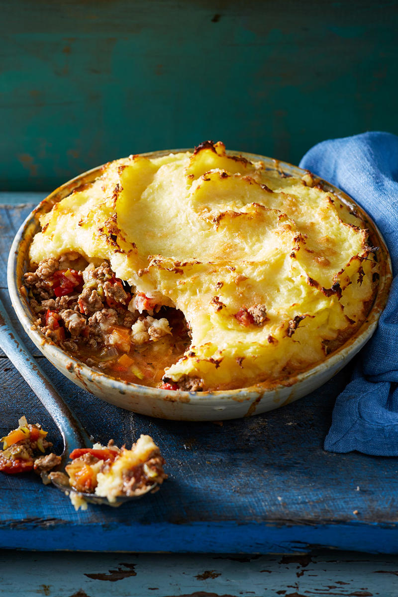 Gluten-free Mediterranean stuffed capsicums , Cheesy taco pasta , How do you fry mince?, How long should you cook mince for?, Can you put hot mince straight in the fridge?, How long does cooked mince last in the fridge?