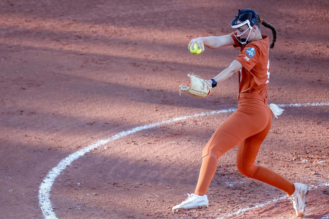 Unforgettable photos from the 2024 Women's College World Series softball championship