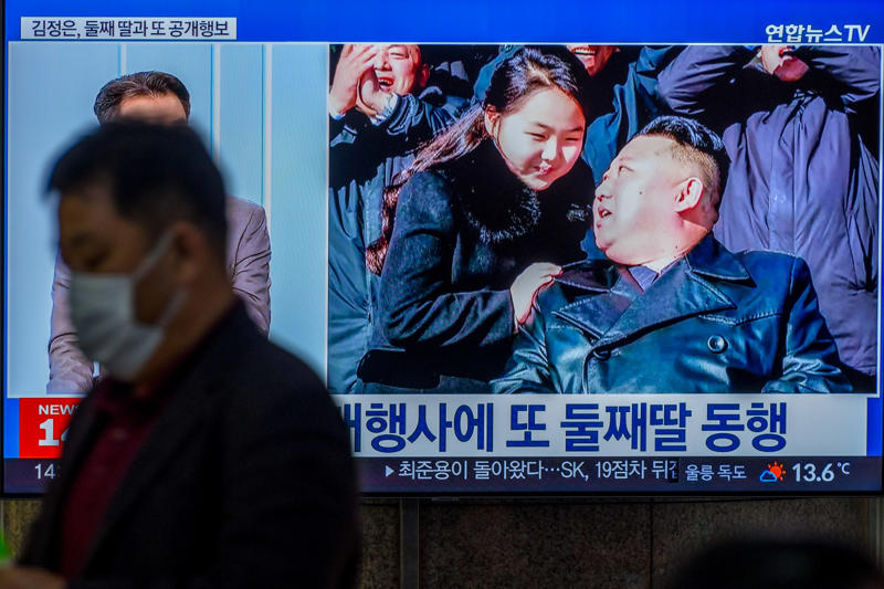 No longer the hermit kingdom?, A little R&R in North Korea, Welcome to Wonsan-Kalma, The Kim dynasty, Bringing tourism into North Korea, Pyongyang needs money, Attracting foreign tourists (and currencies), The Pyongyang-Moscow partnership, Diplomatic visit, Just in time