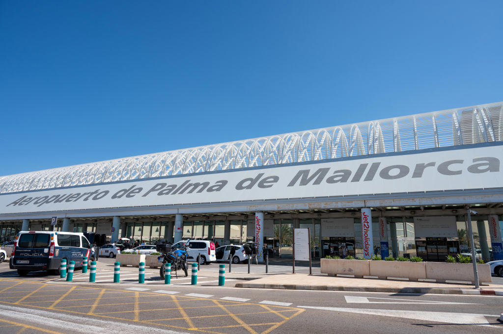 Sign up to The Getaway newsletter , What are my rights if my flight is cancelled?, When am I eligible for this support?, If my flight is cancelled, can I get a refund?, If my flight is delayed or cancelled, can I get extra compensation?, I booked a package holiday, what are my rights?, What about unused accommodation?