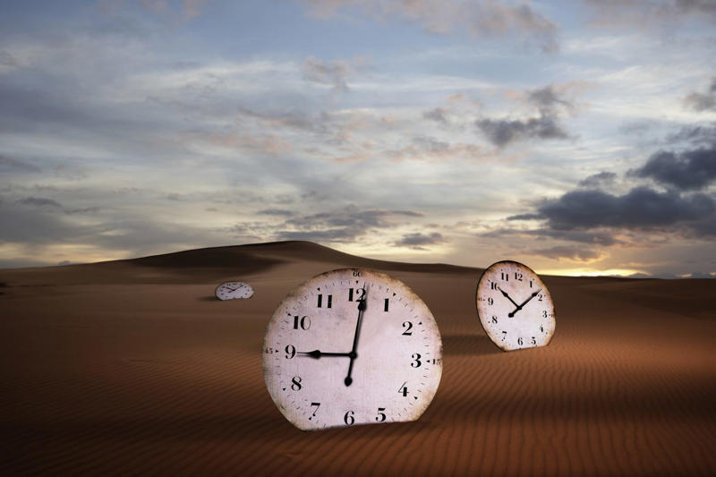 A monumental clock, Jeff Bezos, the great investor, The construction of the clock, Danny Hillis, the mastermind, Hillis resume, Long Now Foundation, An organization that fosters long-term thinking, 'The Clock of The Long Now', Where is it being built?, What is it made of?, Solar energy, Sunlight: time settings, Will time corrode it?, The perfect spot of a clock, The ticking of the clock, The big question, The answer is reflection, Philosophical questions, Danny Hillis statement on the Foundation page, Art and science