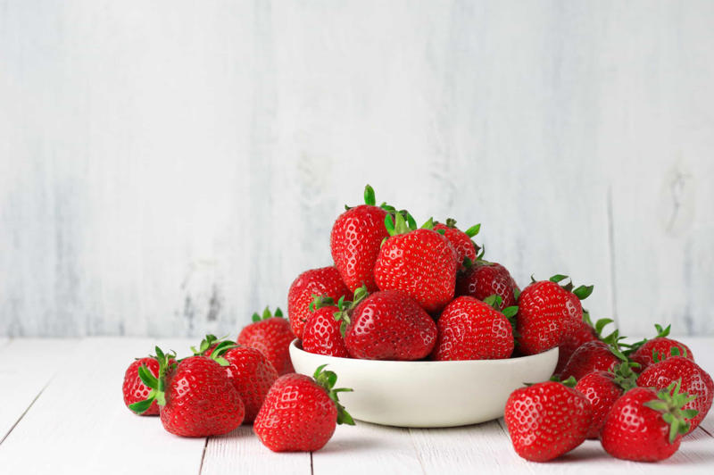 Protein-rich foods, Iron-rich foods, Cacao and cocoa, Matcha tea, Chili peppers, Omega-6 fatty acids, Fruit juice, 'Dirty dozen' fruits, Processed foods