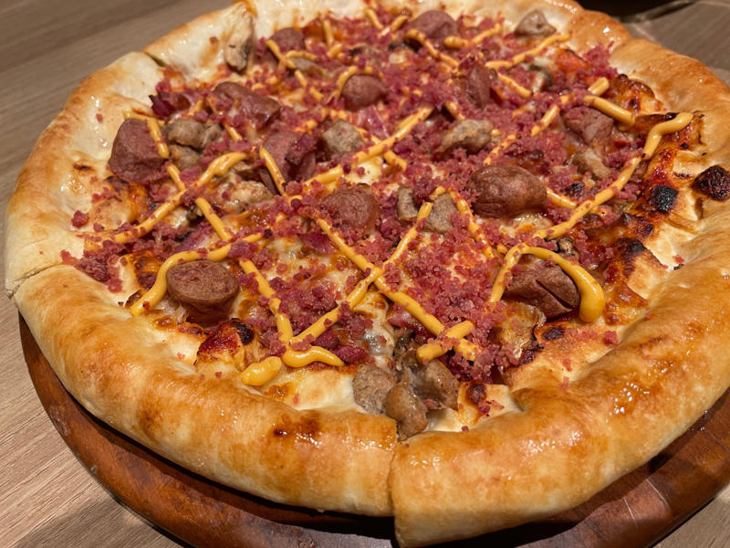 Where did pizza originate?, The first pizza topping, Pickle pizza, USA, Sardine pizza, Italy, Cheeseburger pizza, USA, Caviar pizza, Sweden, Chicken with Catupiry pizza, Brazil, Reindeer meat pizza, Finland, Romeo and Juliet, Brazil, Dessert pizzas, Brazil, Breakfast pizza, Australia, Green peas, Brazil, Squid pizza, Japan, Tandoori chicken pizza, India, Seafood pizza, Italy
