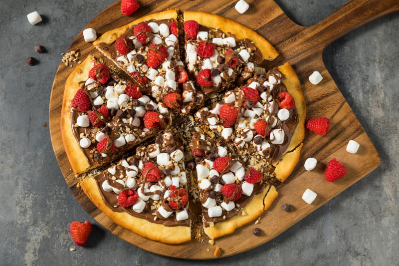 Where did pizza originate?, The first pizza topping, Pickle pizza, USA, Sardine pizza, Italy, Cheeseburger pizza, USA, Caviar pizza, Sweden, Chicken with Catupiry pizza, Brazil, Reindeer meat pizza, Finland, Romeo and Juliet, Brazil, Dessert pizzas, Brazil, Breakfast pizza, Australia, Green peas, Brazil, Squid pizza, Japan, Tandoori chicken pizza, India, Seafood pizza, Italy