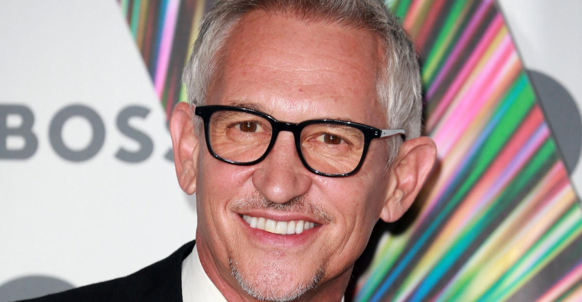 The 10 Highest-Paid Sports TV Reporters – Ranked from Lowest to Highest 10. Clare Balding – £1 million, 9. Jeff Stelling – £2 million, 8. Alex Scott – £2 million, 7. Laura Woods – £2.5 million, 6. David Jones – £3 million, 5. Mark Pougatch – £3.5 million, 4. Gabby Logan – £4 million, 3. Mark Chapman – £4 million, 2. Kelly Cates – £8 million, 1. Gary Lineker – £30 million