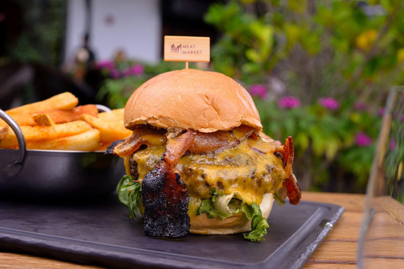 Brass Ring Pub, Habit Burger & Grill, 1000 North, The Butcher’s Club, Honor Bar, Café Boulud, Okeechobee Steakhouse, Hive Bakery & Café, Tropical Smokehouse, Howley’s, Palm Beach Meats, Mary Lou’s, Mia Rosebud, Meat Market