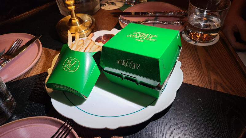 Brass Ring Pub, Habit Burger & Grill, 1000 North, The Butcher’s Club, Honor Bar, Café Boulud, Okeechobee Steakhouse, Hive Bakery & Café, Tropical Smokehouse, Howley’s, Palm Beach Meats, Mary Lou’s, Mia Rosebud, Meat Market