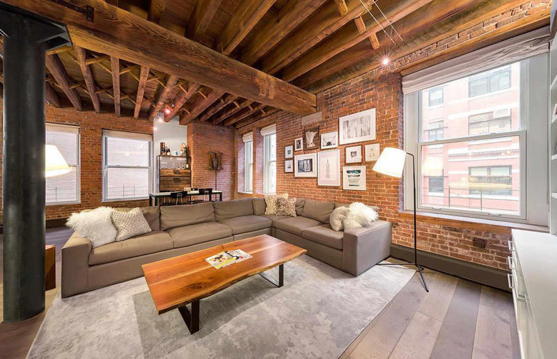 Taylor Swift's homes: from Nashville to New York City, In her billionaire era, Where did Taylor Swift grow up?, Taylor Swift's childhood home on a Christmas tree farm, Taylor Swift's childhood bedroom, Taylor Swift's teenage family home, Taylor Swift's first apartment in Nashville, Taylor Swift's Cape Cod-style home in Beverly Hills, Taylor Swift's grand Nashville estate, Taylor Swift's mid-century modern home in Los Angeles, Taylor Swift's coastal estate in Massachusetts, Taylor Swift's Rhode Island beach mansion, Taylor Swift's Tribeca penthouses, Taylor Swift's landmark Los Angeles mansion, Taylor Swift's Cornelia Street rental in New York City, Taylor Swift's Tribeca townhouse, Taylor Swift's fourth Tribeca apartment, Embracing a slower pace of life