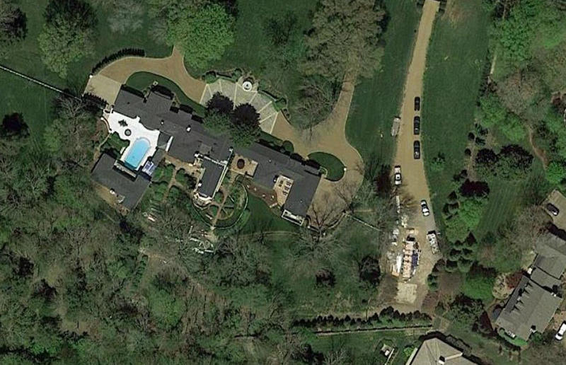 Taylor Swift's homes: from Nashville to New York City, In her billionaire era, Where did Taylor Swift grow up?, Taylor Swift's childhood home on a Christmas tree farm, Taylor Swift's childhood bedroom, Taylor Swift's teenage family home, Taylor Swift's first apartment in Nashville, Taylor Swift's Cape Cod-style home in Beverly Hills, Taylor Swift's grand Nashville estate, Taylor Swift's mid-century modern home in Los Angeles, Taylor Swift's coastal estate in Massachusetts, Taylor Swift's Rhode Island beach mansion, Taylor Swift's Tribeca penthouses, Taylor Swift's landmark Los Angeles mansion, Taylor Swift's Cornelia Street rental in New York City, Taylor Swift's Tribeca townhouse, Taylor Swift's fourth Tribeca apartment, Embracing a slower pace of life