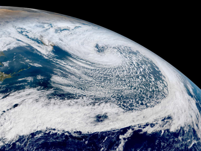 Extratropical cyclone Hurricane Milton, Hurricane Rita, Low pressure, Tropical Storm Franklin, Mature thunderstorm, Extratropical cyclone, Dust storm, Icelandic Low, Hurricane Isabel, Hurricane Floyd, Tropical Storm Bonnie, Pyrocumulonimbus