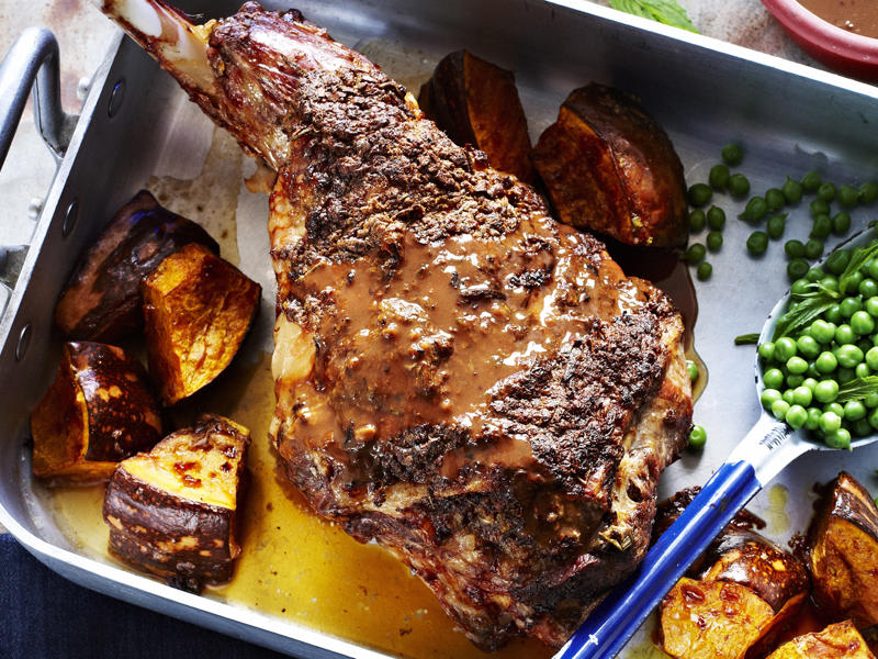 Ingredients, Can I freeze the roasted potatoes?, Are these roast baby potatoes vegetarian?, Choosing the right olive oil for your roast baby potatoes, More side dish ideas, Serve with…
