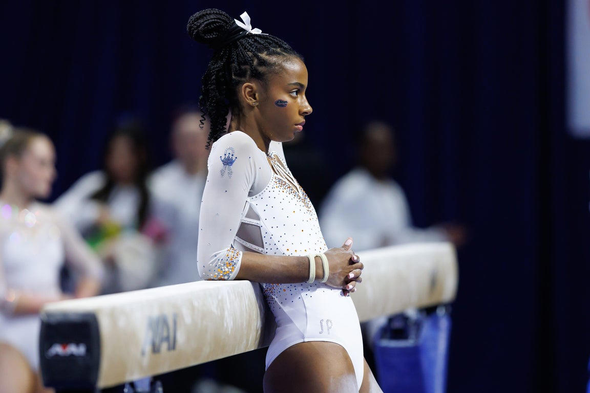 Awesome photos of the elite Florida Gators gymnastics team