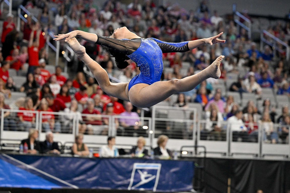 Awesome photos of the elite Florida Gators gymnastics team