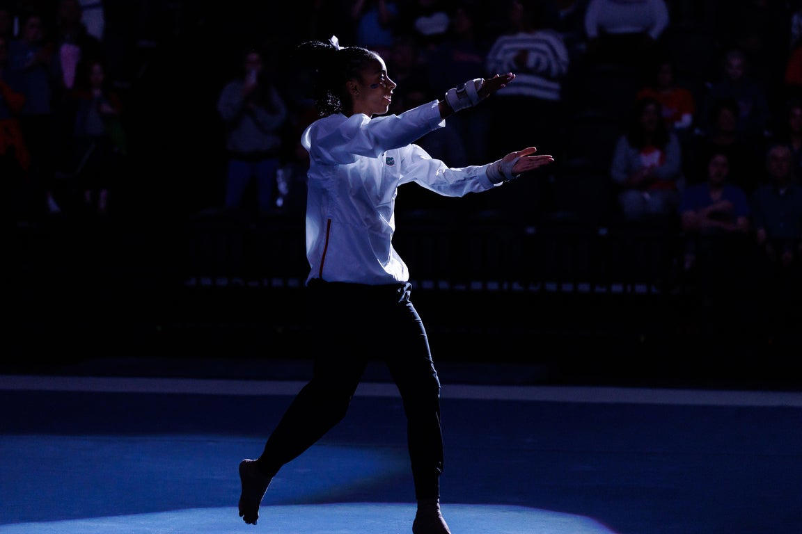 Awesome photos of the elite Florida Gators gymnastics team