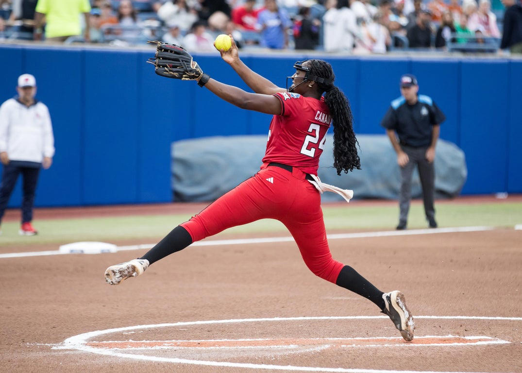 Fantastic softball photos from Thursday at the Women's College World Series