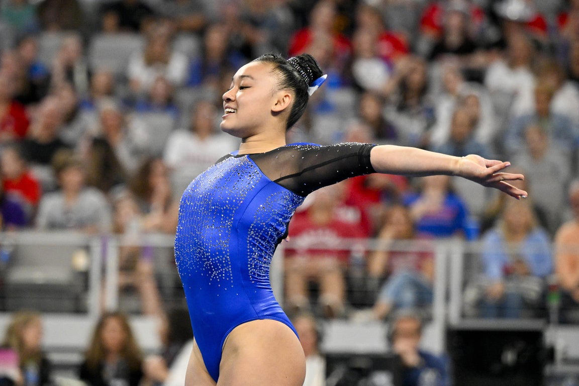 Awesome photos of the elite Florida Gators gymnastics team