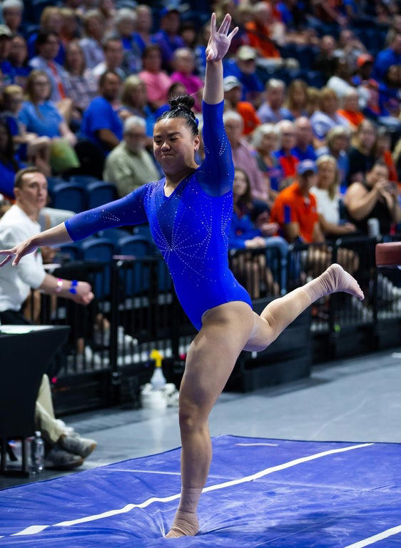 Awesome photos of the elite Florida Gators gymnastics team