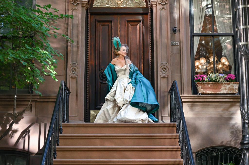 Pilot Episode Apartment, Upper East Side Brownstone , Fifth Avenue Apartment, Tribeca Loft , Gramercy Park Townhouse