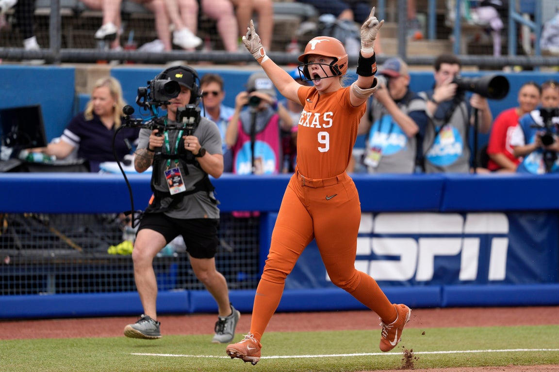 Texas defeats Florida 3-0 in WCWS opener, in photos