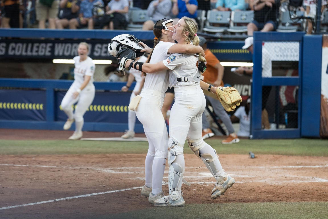 Remarkable photos of Texas softball ace Teagan Kavan