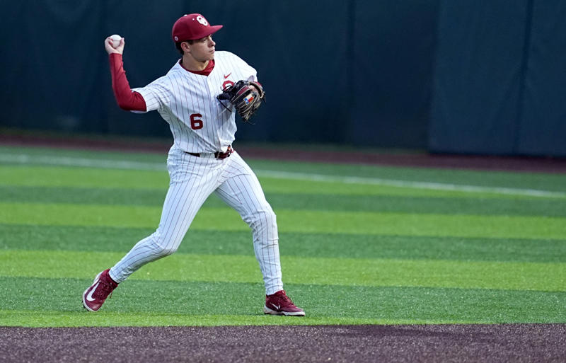 OU baseball live score updates vs. North Carolina, OU-UNC baseball game in weather delay, What time is OU baseball vs North Carolina?, What channel is Oklahoma vs North Carolina on today?, Chapel Hill Regional schedule, OU baseball highlights vs North Carolina