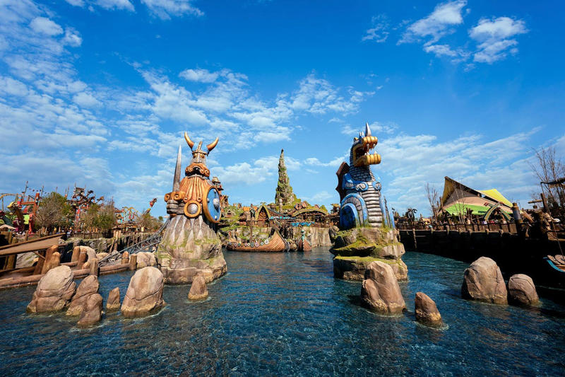Super Nintendo World, The Wizarding World of Harry Potter — Ministry of Magic, Dark Universe, How to Train Your Dragon — Isle of Berk, Celestial Park, The Hotels