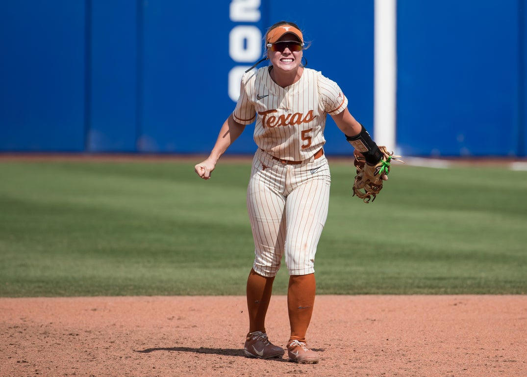 Outstanding softball photos from Texas' first ever WCWS win over Oklahoma