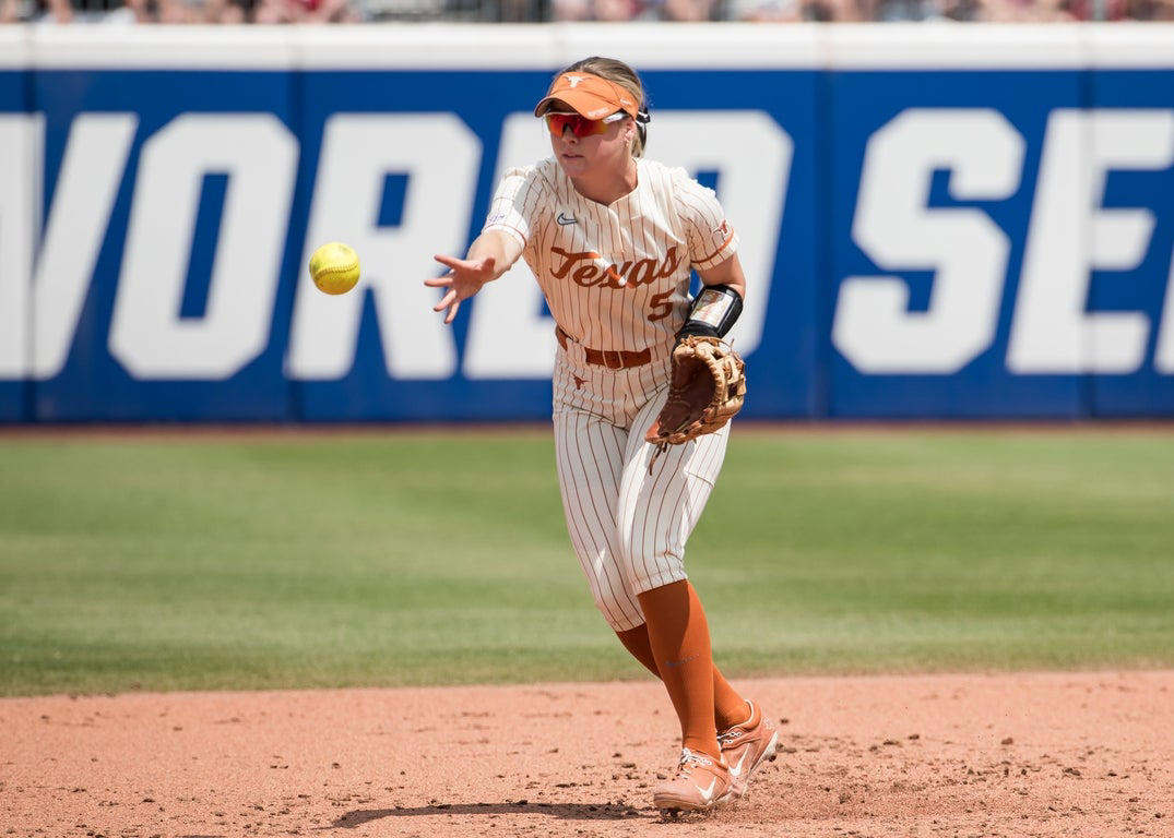 Outstanding softball photos from Texas' first ever WCWS win over Oklahoma