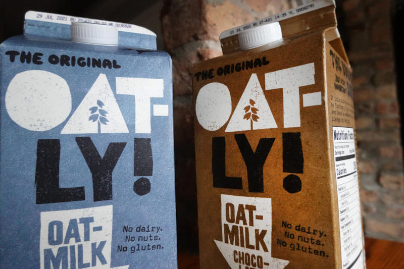 Essential for all phases of life, Complete food, Daily recommendations, Good for sleeping, Can pregnant women drink milk?, Recommended for physical activity, Prevent obesity, Osteoporosis, Cancer prevention, Do you need to boil milk?, Colds and the flu, Worsens gastritis, Lactose intolerance, Milk substitutes