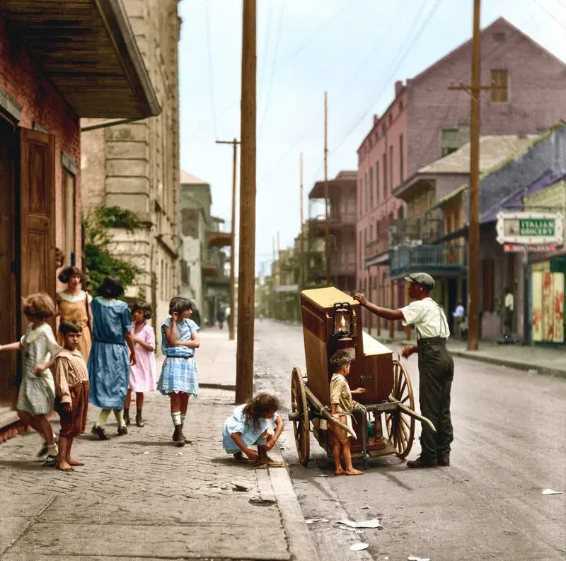7. A street vendor in the streets of New Orleans, early 1920s 1. American actor Buster Keaton, 1920, 2. This mechanic is fixing a steam pump in an electrical plant, 1920, 3. Mary Pickford and Douglas Fairbanks boarding a ship for their honeymoon, 1920, 4. Vladimir Lenin, July 1920, 5. Farmers market in New Orleans, early 1920s, 6. Main Street in Fall River, MA, 1920, 7. A street vendor in the streets of New Orleans, early 1920s, 8. The Art Hickman Orchestra, 1920, 9. Charles Ponzi, 1920, 10. Orchard Street, NYC, 1920, 11. The mugshot of Herbert Ellis, 1920, 12. The Belgian National team, 1921, 13. Albert Einstein, March, 1921, 14. A street scene in Washington, D.C., 1921, 15. Car crash in Washington, 1921, 16. Motorized unicycle, 1921, 17. Albert Einstein and his wife, Elsa Einstein, 1921, 18. Sergeant Stubby wearing his military uniform and decorations, 1921, 19. Marilyn Miller in New York, 1921