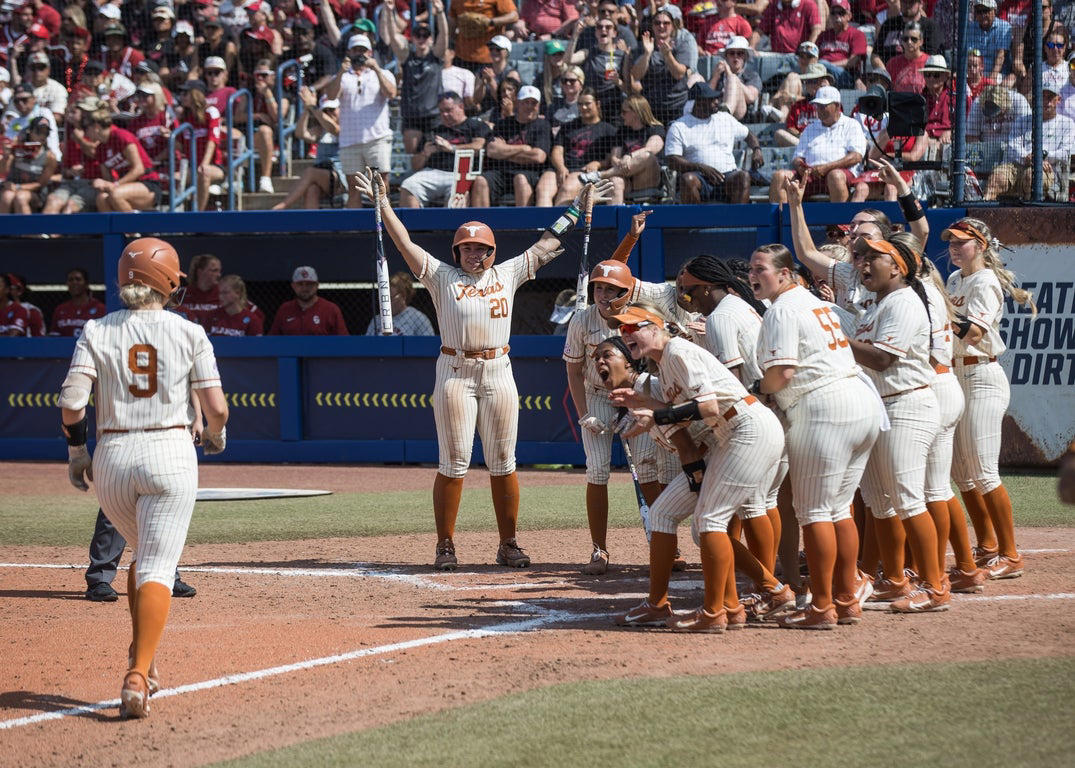 Stellar softball photos from this weekend at the Women's College World Series