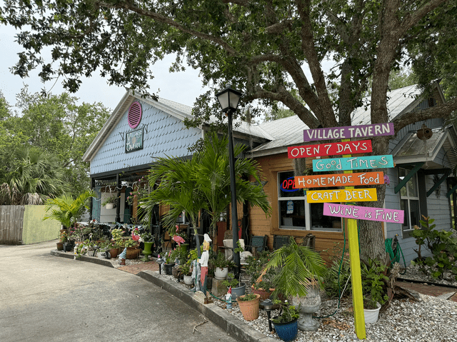Fuel Up With A Morning Meal, Enjoy River Views And Breezes, Enjoy The Area’s Outdoor Gems, Stop For Lunch At A Brewery, Explore The River, Do A Little Shopping, End The Day With A Memorable Meal