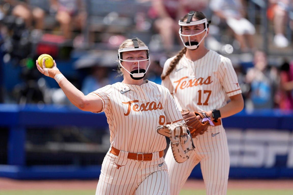 Stellar softball photos from this weekend at the Women's College World Series