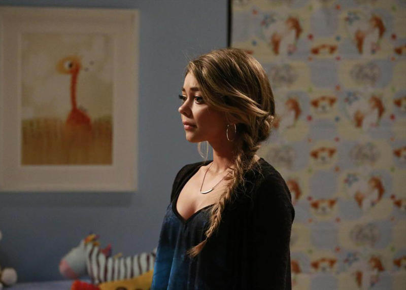 Sarah Hyland John Stamos, Brie Larson, Michael J. Fox, Sarah Hyland, Colin Farrell, Frankie Muniz, Courteney Cox, Matthew Perry, Lisa Kudrow, John Boyega, Raven-Symoné, Avan Jogia, Ethan Embry