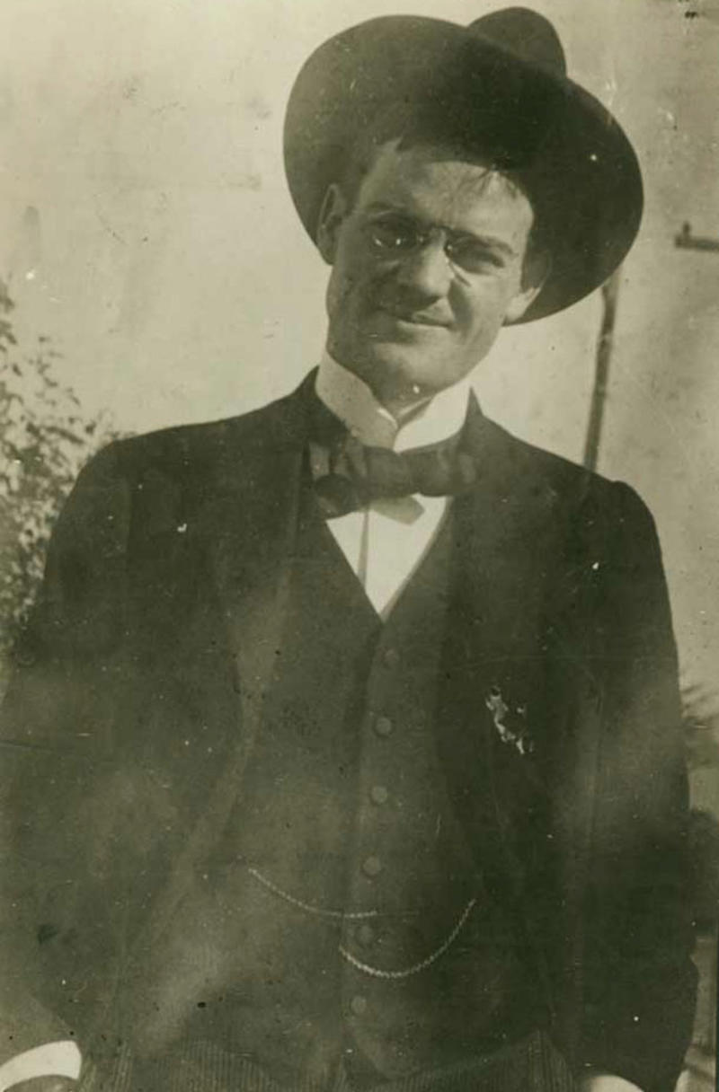 #1 Barack Obama, Age 18, #3 John F. Kennedy, Age 21 And 20, #5 Abraham Lincoln, Late 30s (Earliest Confirmed Photo), #7 Franklin Roosevelt, Age 18, #9 Rutherford B. Hayes, Age 30, #11 George H. W. Bush, Age 18, #13 James Garfield, Age 16, #15 Woodrow Willson, About 19 Years Old, #17 Warren G. Harding, Age 21, #19 Dwight Eisenhower, Age 25 and 29, #21 Herbert Hoover, Age 25, #23 Benjamin Harrison, Age 17, #25 John Tyler, Age 36, #27 John Adams, Age 33