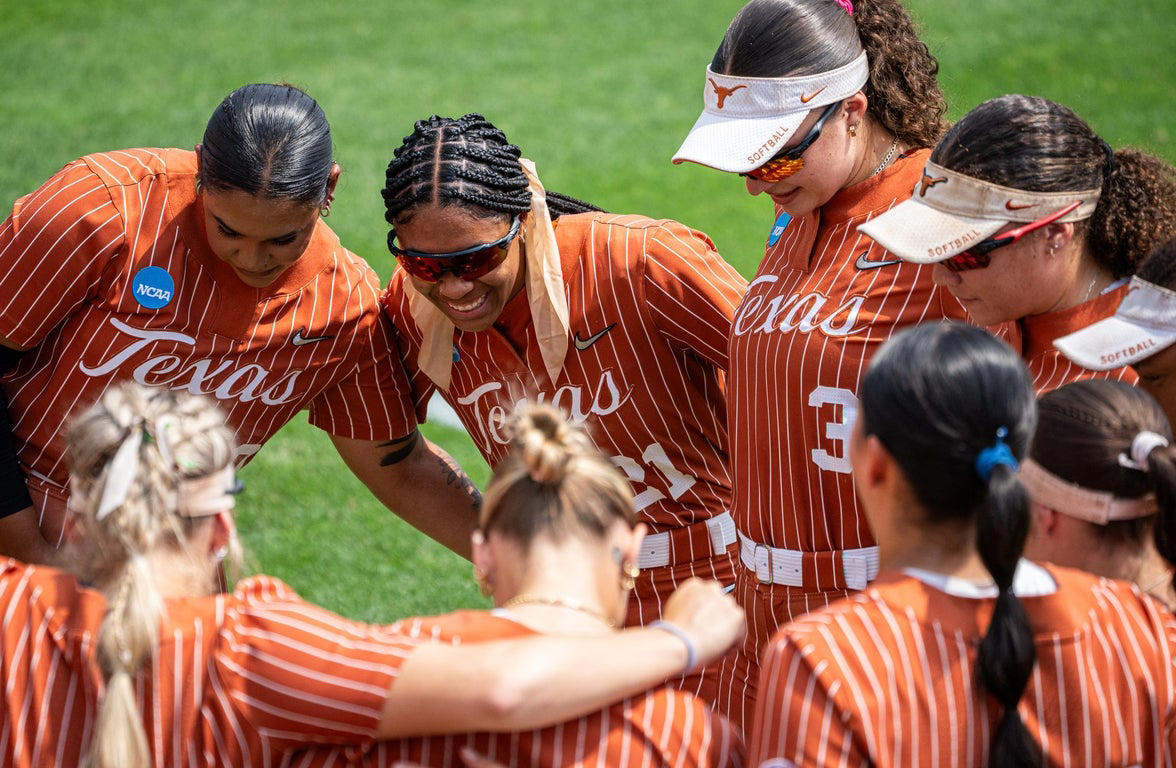 Our top images from the 2025 NCAA Softball Tournament, so far