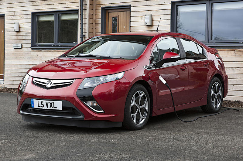 Vauxhall Ampera Audi e-tron, BMW 1602 Elektro-Antrieb, Buick Velite 5, Cadillac Lyriq, Chevrolet S-10 EV, Citroën AX Electrique, Dacia Spring, Fiat Panda Elettra, Ford Ranger EV, General Motors EV1, Honda EV Plus, Hummer EV Pickup, Hyundai BlueOn, Jaguar I-Pace, Kia Soul EV, Mercedes Electrique, Nissan Tama, Opel Elektro GT, Peugeot VLV, Polestar 2, Porsche P1, Renault Celtaquatre, Skoda EV truck, Smart fortwo ed, Tesla Roadster, Toyota RAV4 EV, Vauxhall Ampera, Volkswagen Elektro-Transporter, Volvo C30 Electric